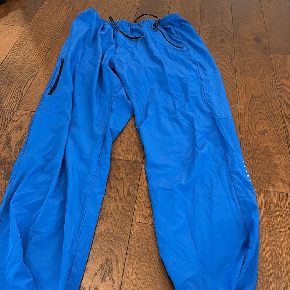 Barco One. Men’s, blue, scrub pants.